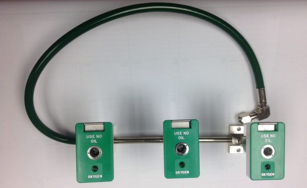 2 FT Outlet Extension with 3 FE Chemetron Outlets and DISS FE Inlet, OXYGEN