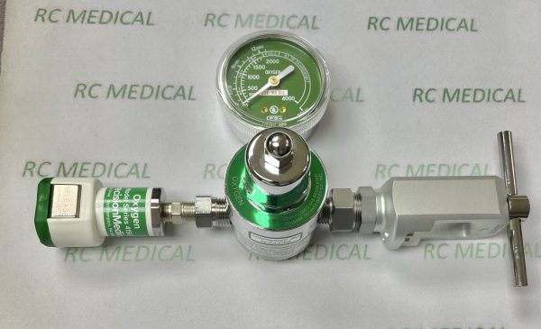 Gentec Oxygen Regulator, Preset 50 PSI, with Puritan-Bennett Quick Connect for Small (CGA870) Cylinder