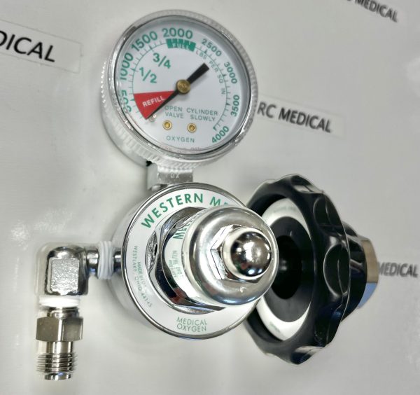 Western Medica Oxygen Regulator, Preset 50 PSI, Large Cylinder (CGA540), with Hand Nut